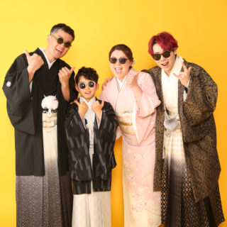 家族で祝う二十歳記念　ご家族みんなで着物